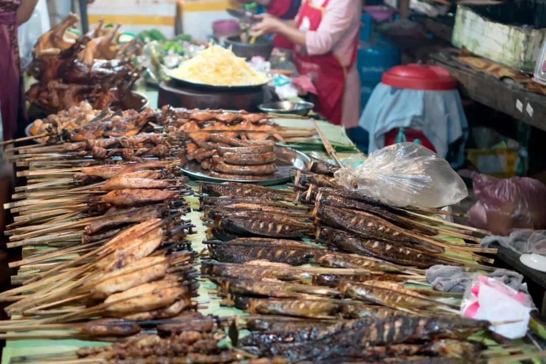 乘坐高铁出国游探秘老挝,自驾游老挝泰国新政策是什么呢