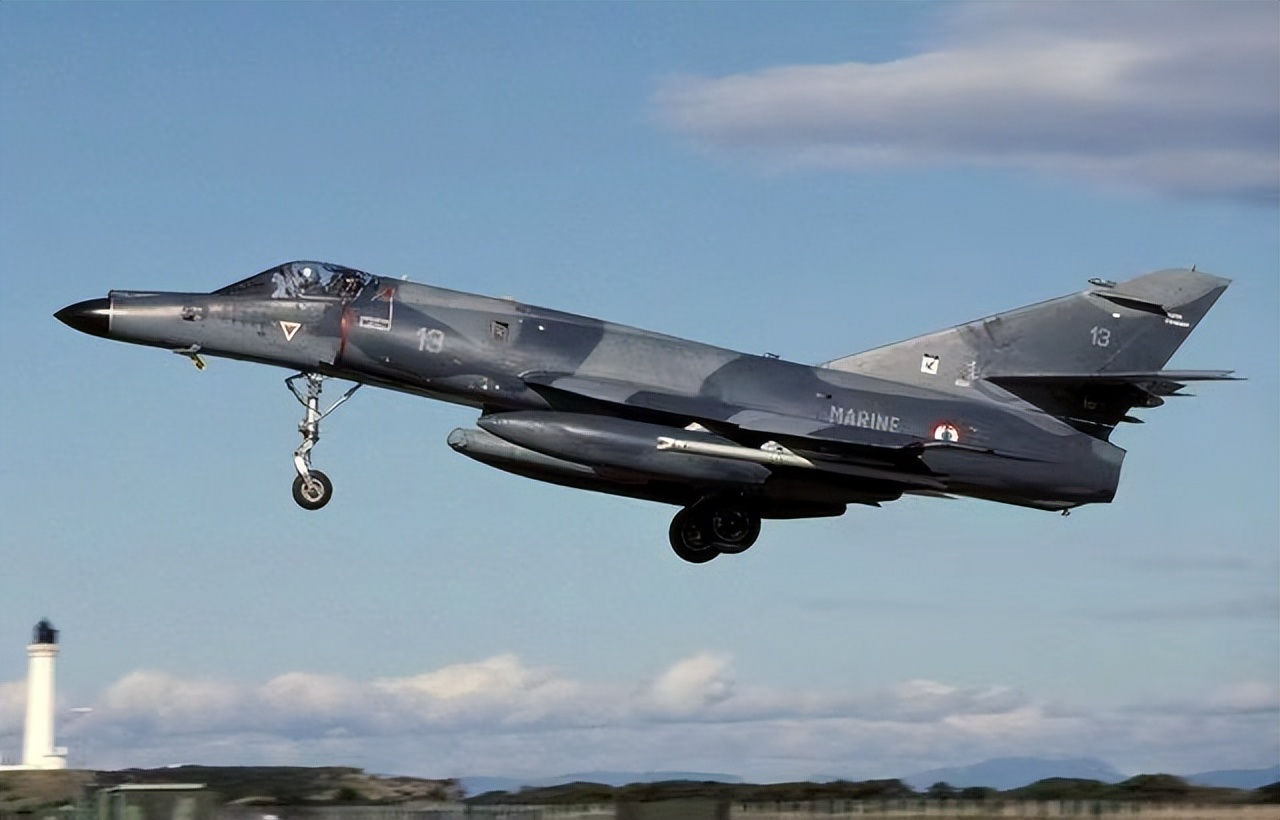 阿根廷被坑惨！放着中国战机不买，斥巨资买二手，刚到手就成废铁