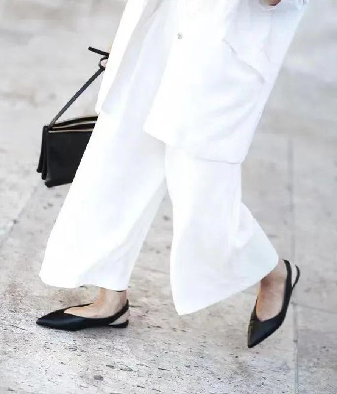 黑色衣服凉快,黑色短袖夏天凉快吗