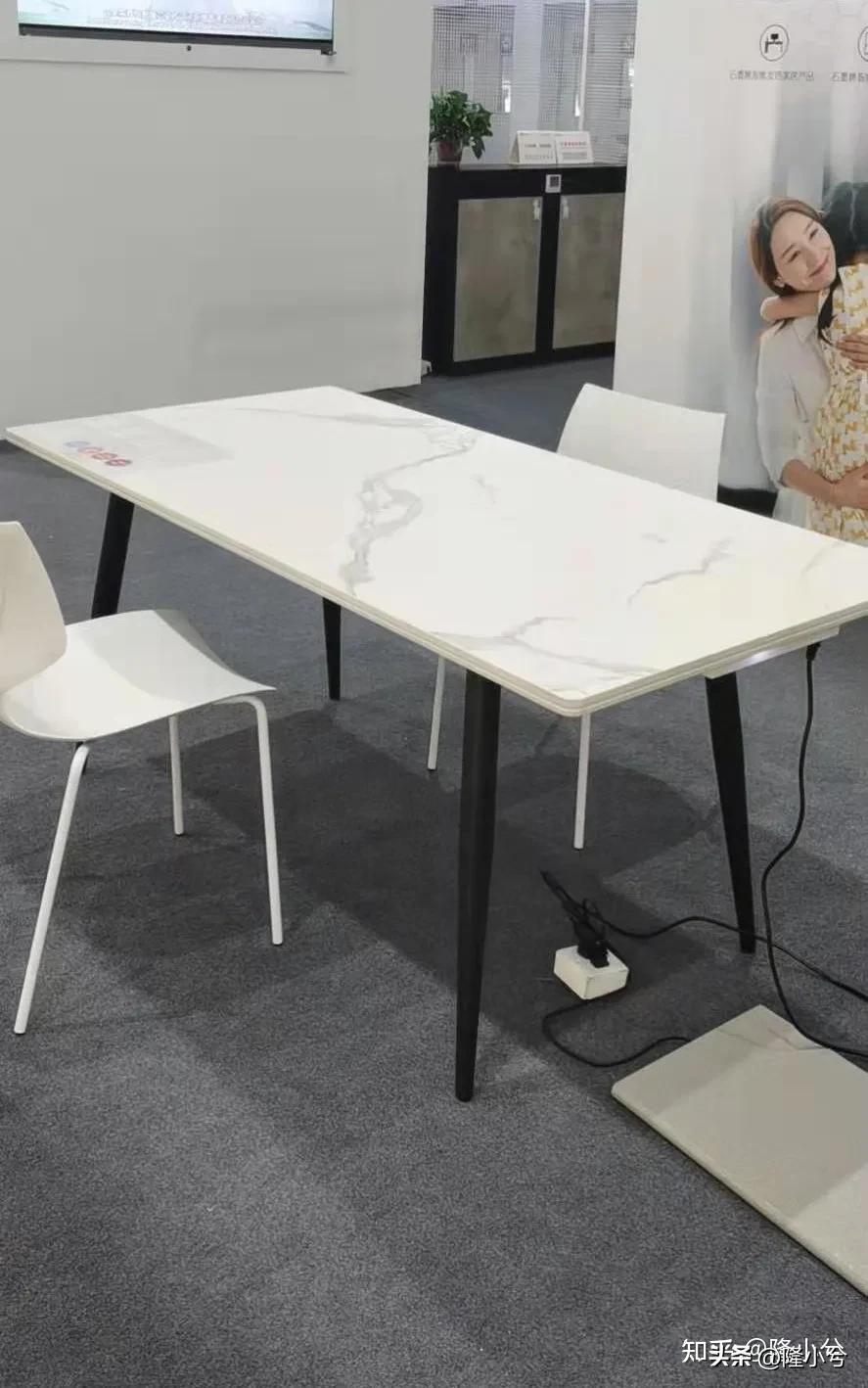 岩板餐桌前十名,岩板餐桌怎么选