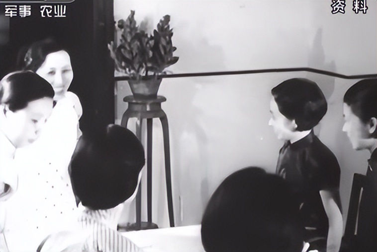 潜伏14年不被抓，原来保她的人不只是蒋介石，还有宋美龄