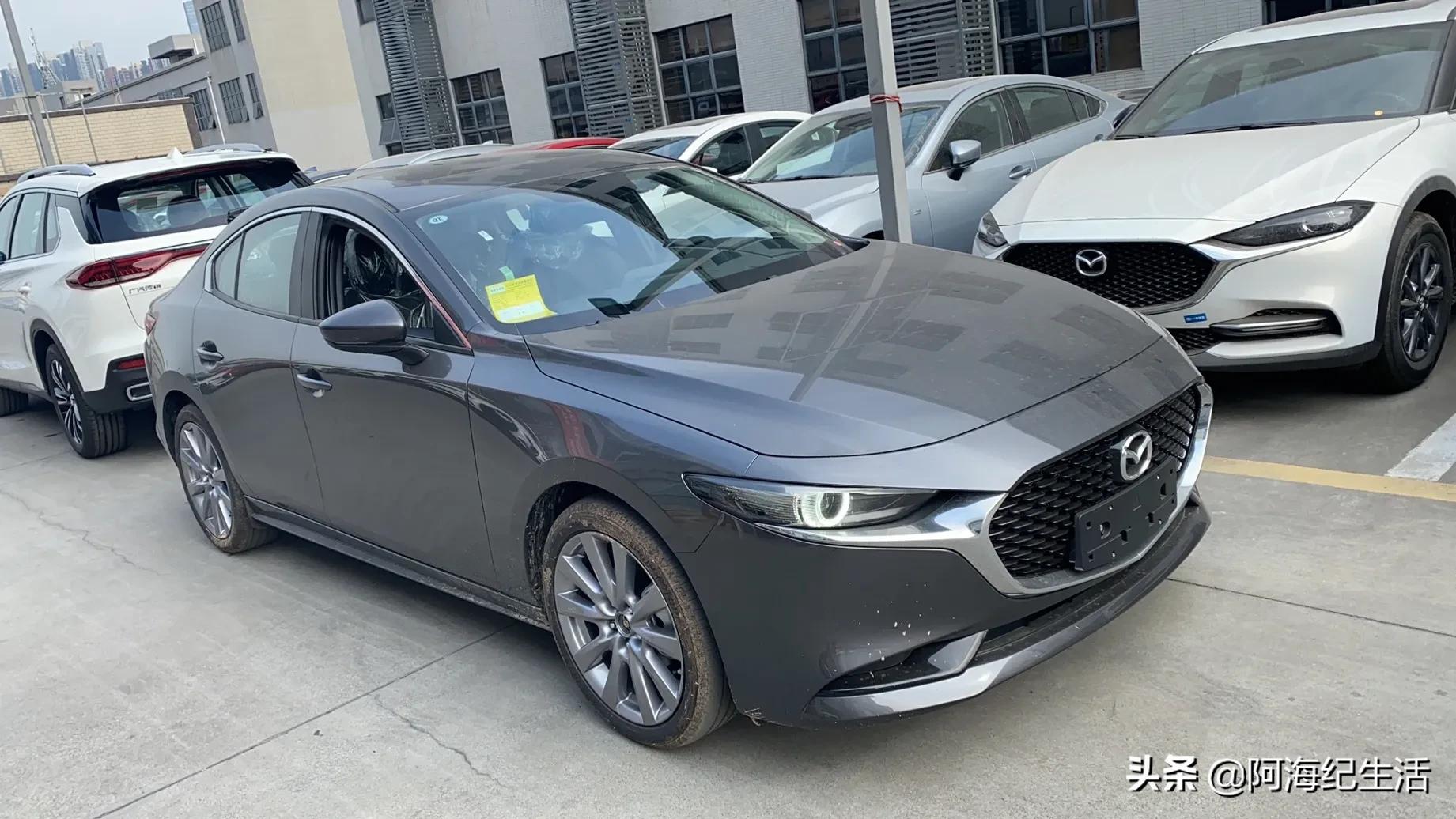 马自达3昂克赛拉1.5和2.0实际油耗,马自达3昂克赛拉2.0车主真实感受