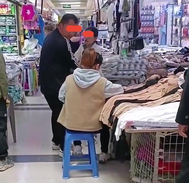 反转！拉妻子退几十元衣服丈夫被网暴当事人发声嫌质量差