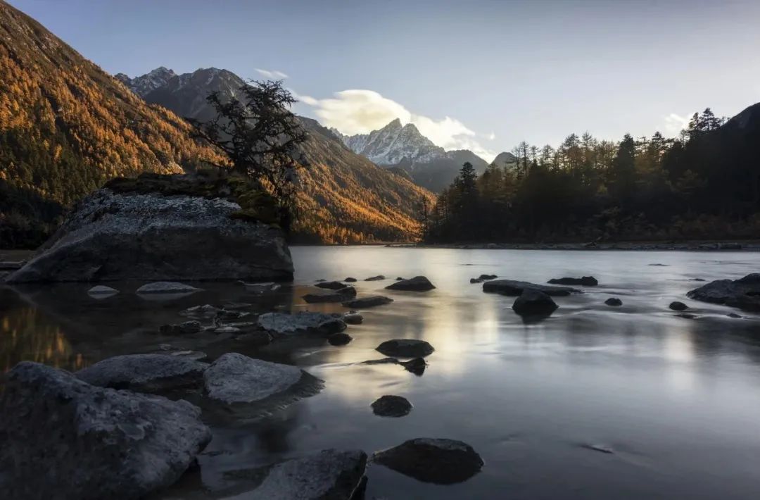 上有天堂下有西藏,上有天堂下有云南