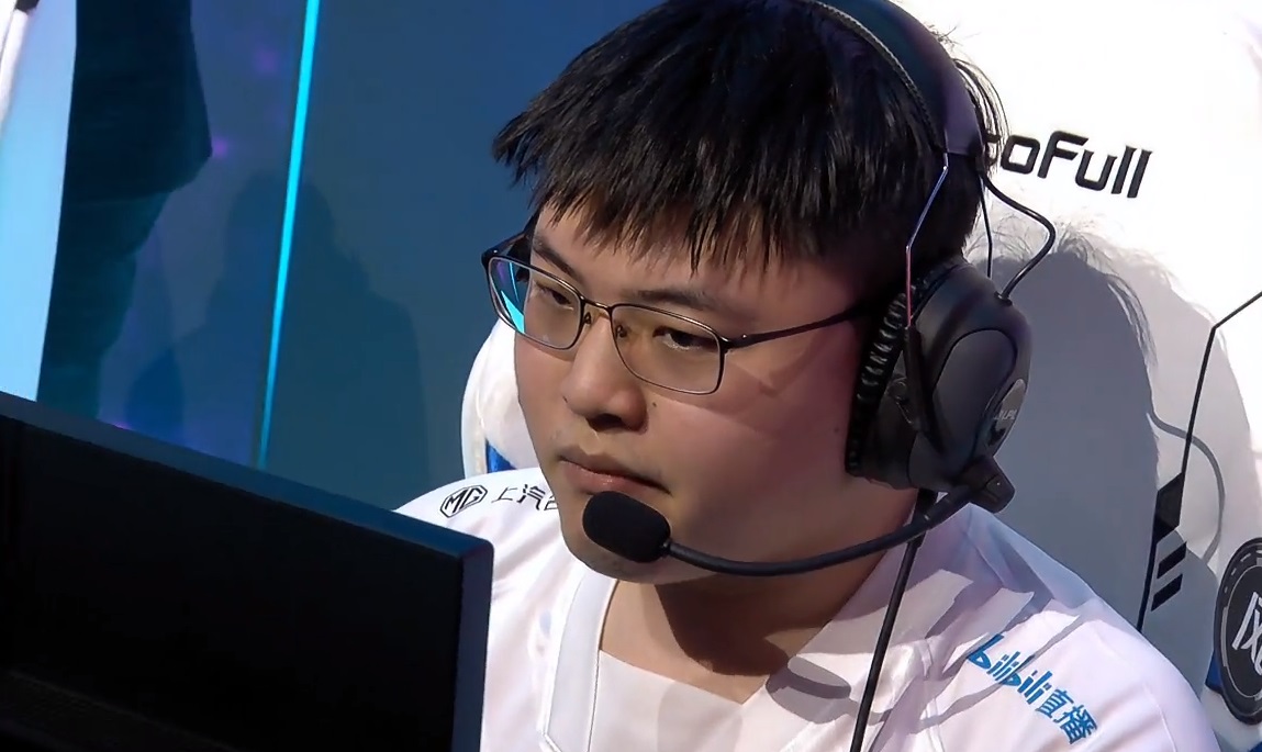 鑻遍泟鑱旂洘澶т簨浠秄aker,鑻遍泟鑱旂洘瀹樻柟澶т簨浠秄aker