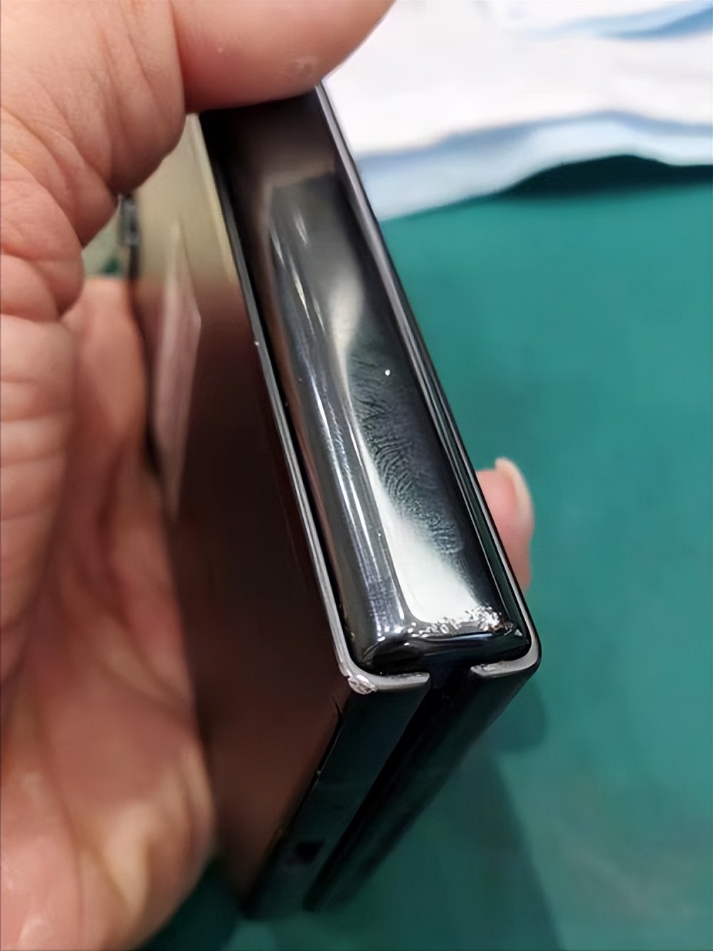 手机什么问题可以免费维修,手机修完马上坏了能免费维修吗