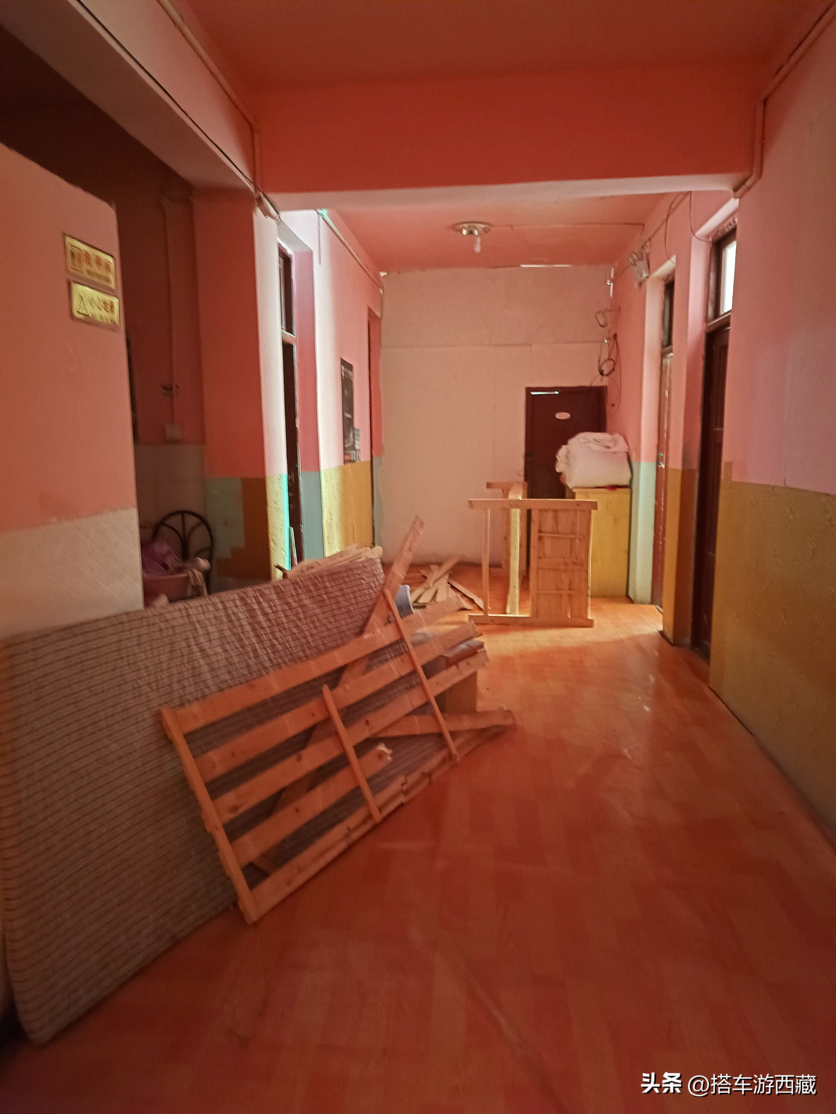 川藏线怒江七十二道拐 (川藏线最险怒江72拐你敢来挑战吗)