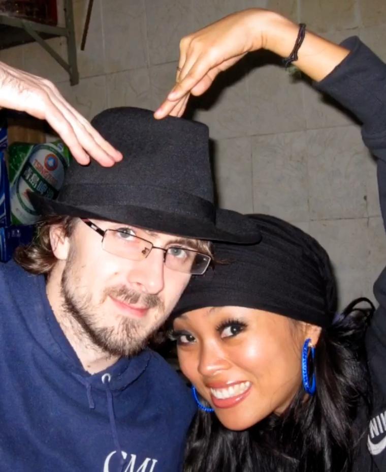 海南嫁英国生二女一男,海南妹嫁给英国剑桥高材生