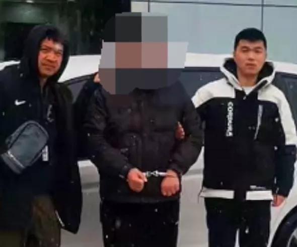 成本75元的羽绒服标价1598元,成本75元羽绒服卖1598元