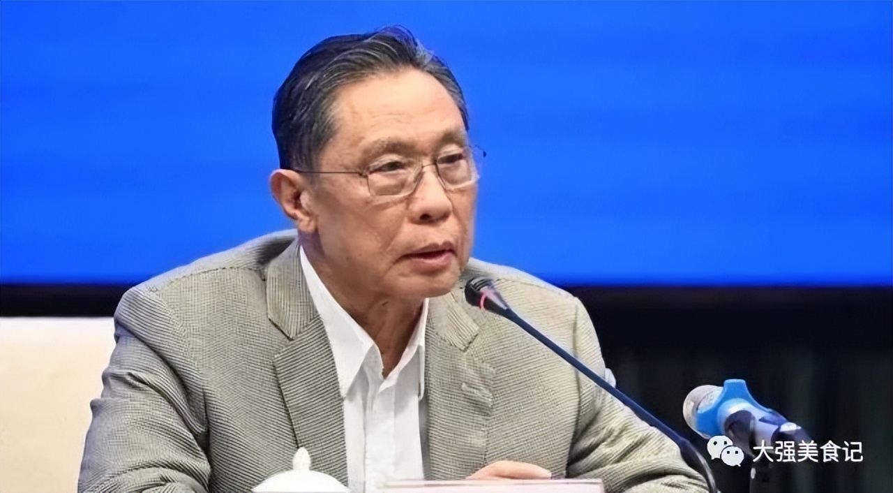 阳了后止咳化痰熬什么汤水,喝什么汤治咳嗽化痰