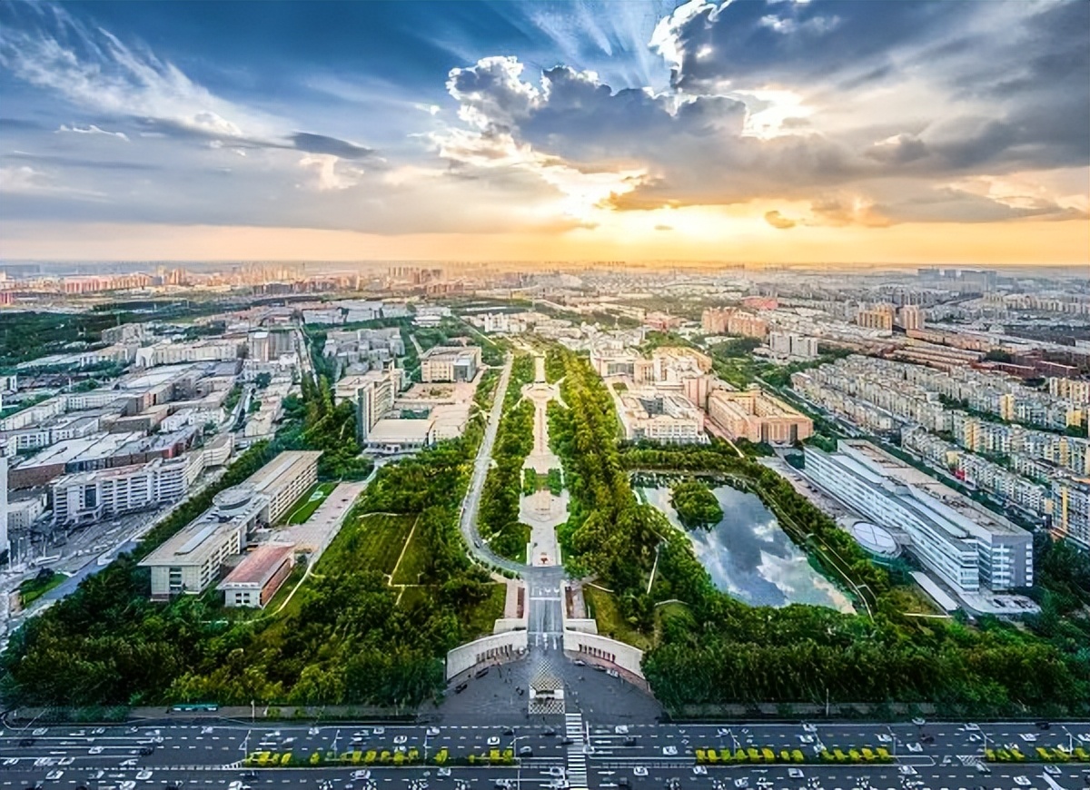 全国最容易迷路的985大学，大到里面有座城市