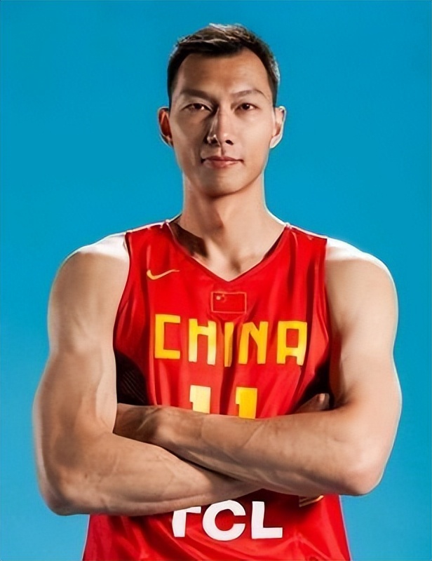 易建联老婆荆灵个人简介,易建联和荆灵爱情故事