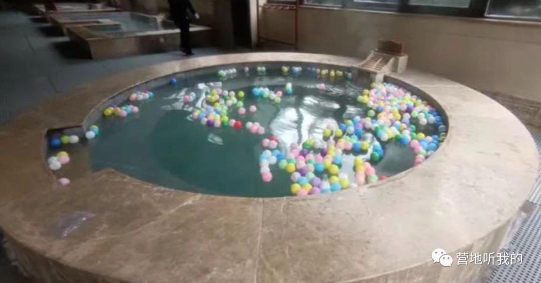 国内好看又好泡的高颜值温泉，每一个都藏着意想不到的美