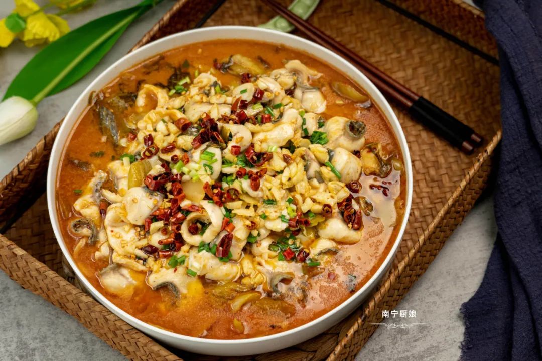 怎么煮酸菜鱼才最好吃,草鱼酸菜鱼怎么做好吃没有腥味