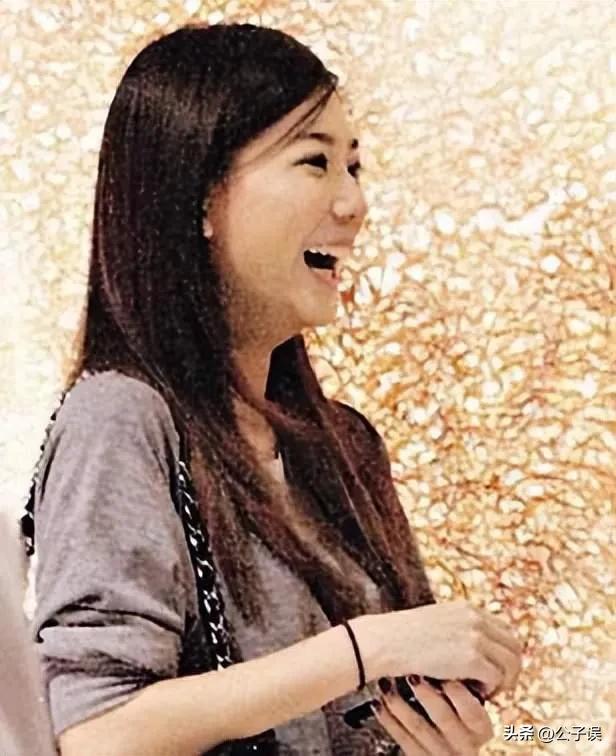 杨永晴和陈冠希什么关系,杨永晴和陈冠希还有联系吗