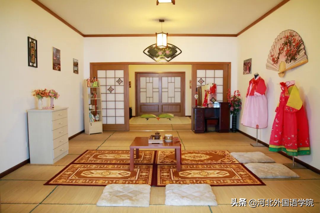 河外附中是省示范高中吗,河北外国语附属中学成绩