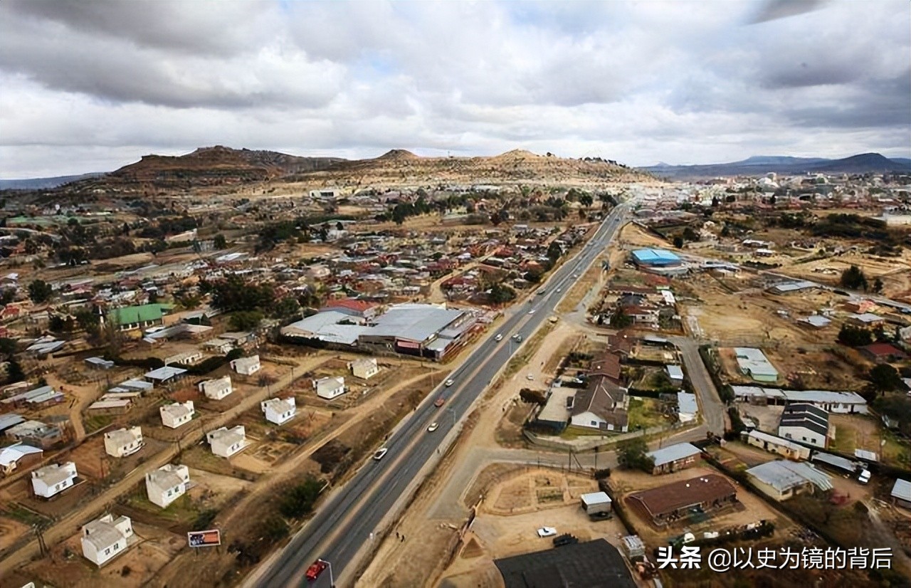 非洲人均GDP超5000美元的国家,第一个工业最发达,后两个是小国