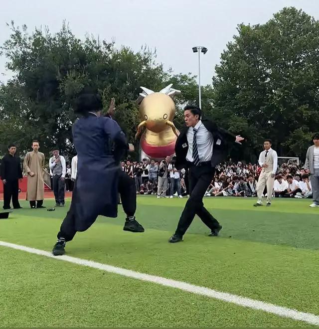 成龙当校长的大学,成龙武汉工程大学院长