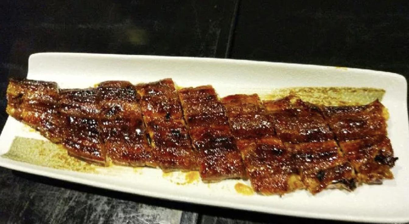 如何做出来鲜香嫩的烤鱼,如何做出麻辣鲜香的烤鱼