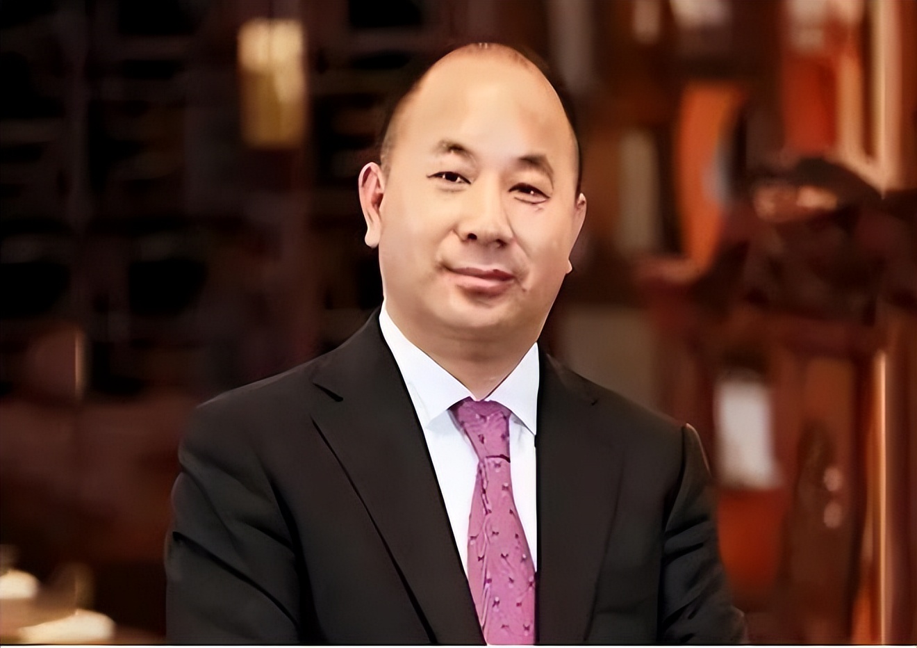 中国前首富4年赚千亿,中国十大千亿隐形富豪图及资料