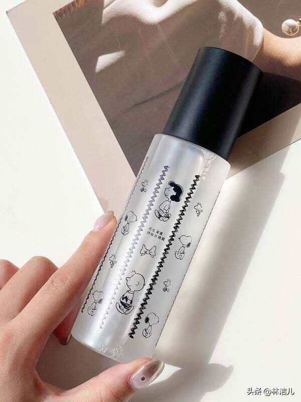 植村秀定妆喷雾保湿版测评,口碑好用的定妆喷雾植村秀