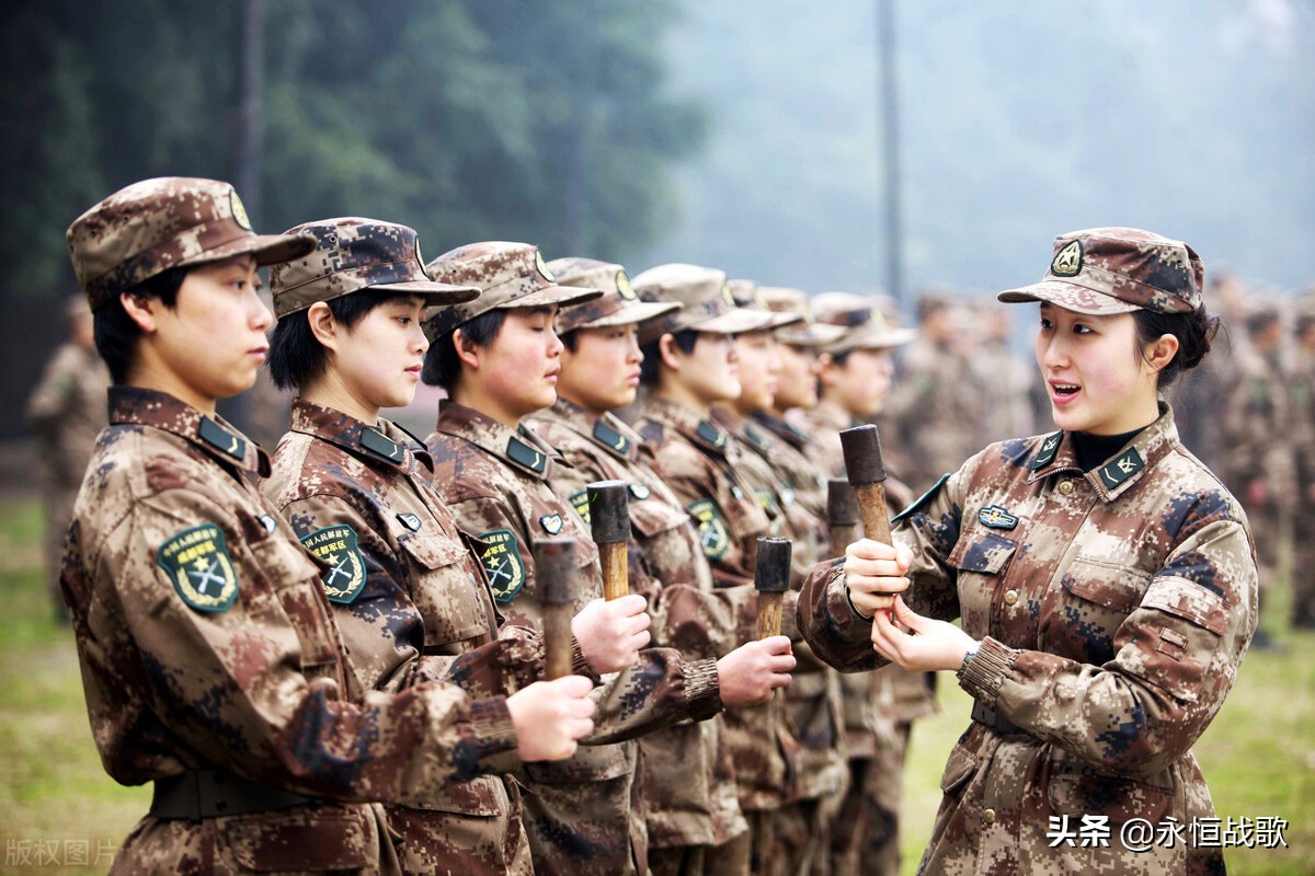 当兵班长不喜欢自己怎么办,当兵对班长没感情正常吗