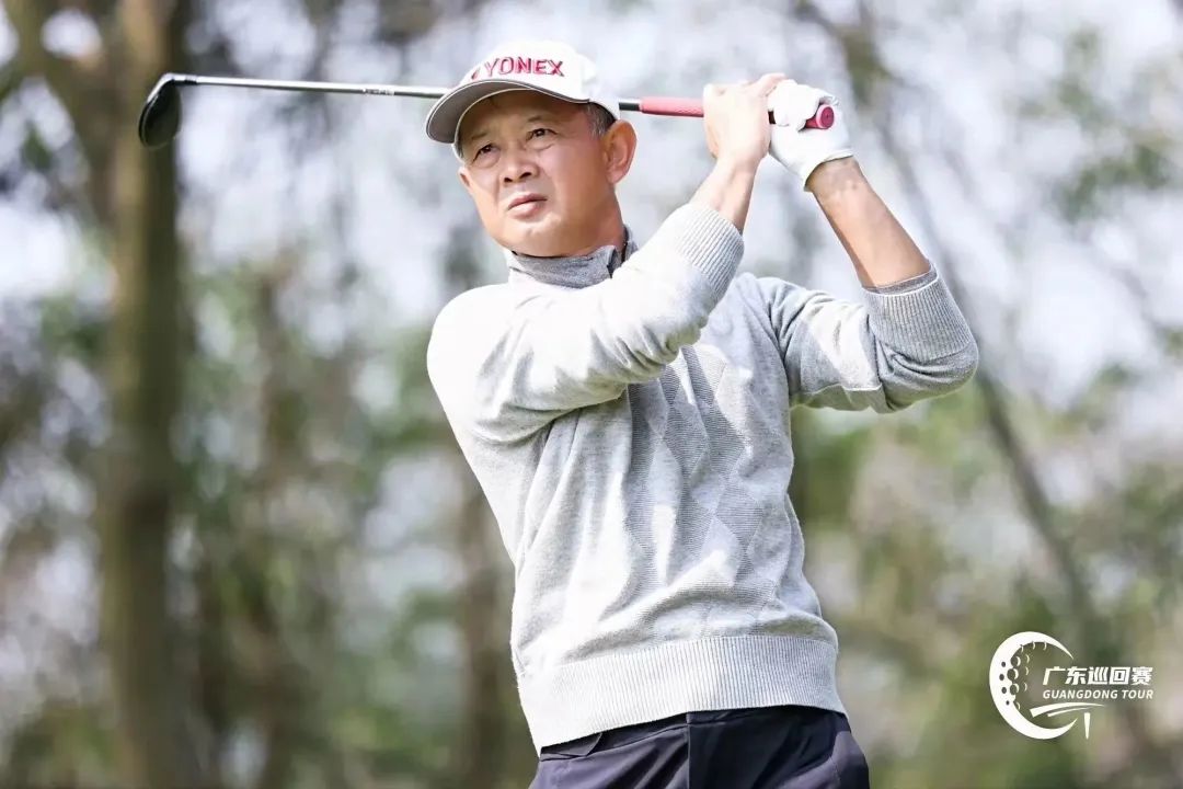 沈嵘南派足球名将,足球运动员沈嵘