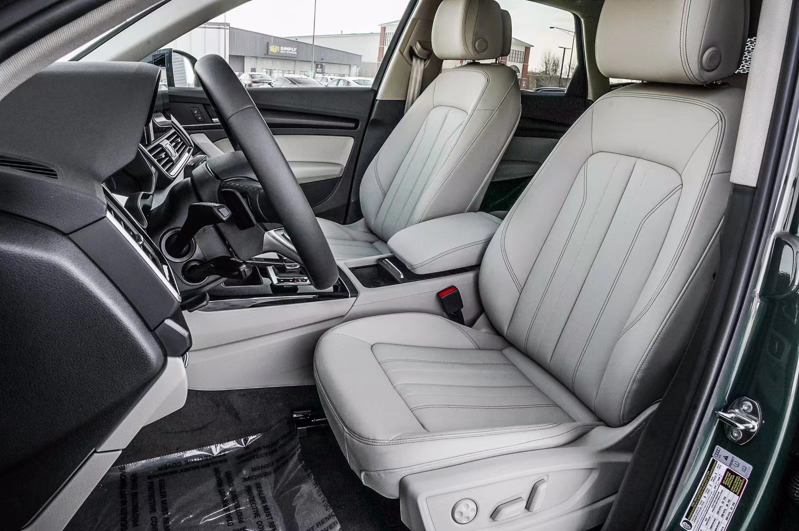 奥迪q5sportback2022与2021区别,2022奥迪q5时尚款内饰图片大全