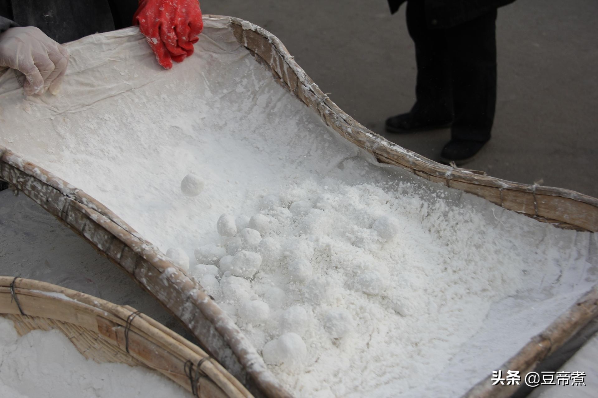 元宵节你吃的是元宵还是汤圆,不白吃元宵和汤圆有什么区别