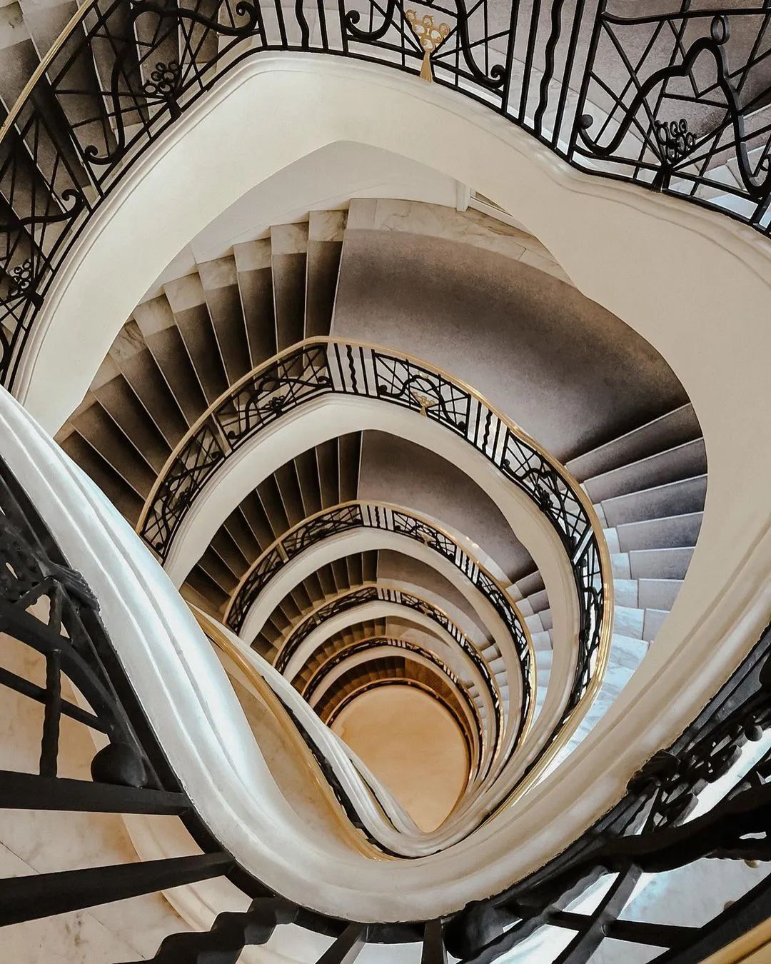 女明星走红毯拍照,不同女明星戛纳红毯