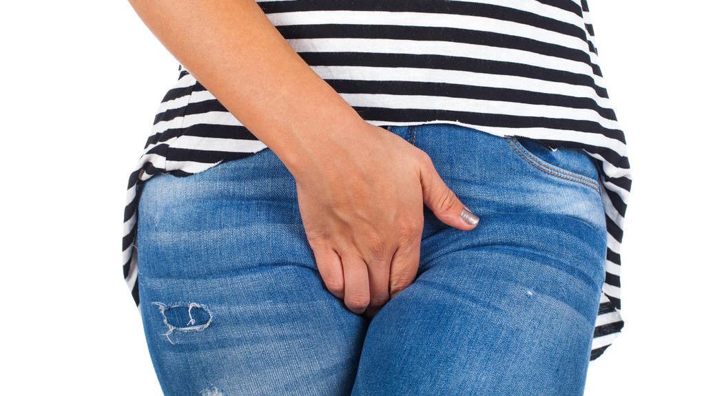 22岁女大学生查出“外阴癌”，后悔痛哭：怪自己太无知，不懂爱惜