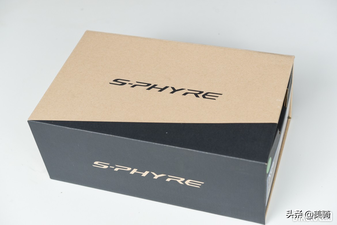 更像RC9了?超轻旗舰山地锁鞋S-PhyreXC902快速开箱