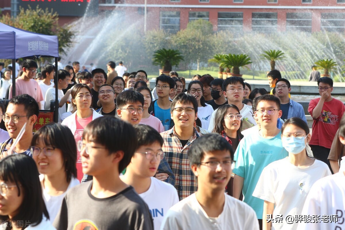 郑州外国语学校保送专业有哪些,郑州外国语学校每年考上985多少人