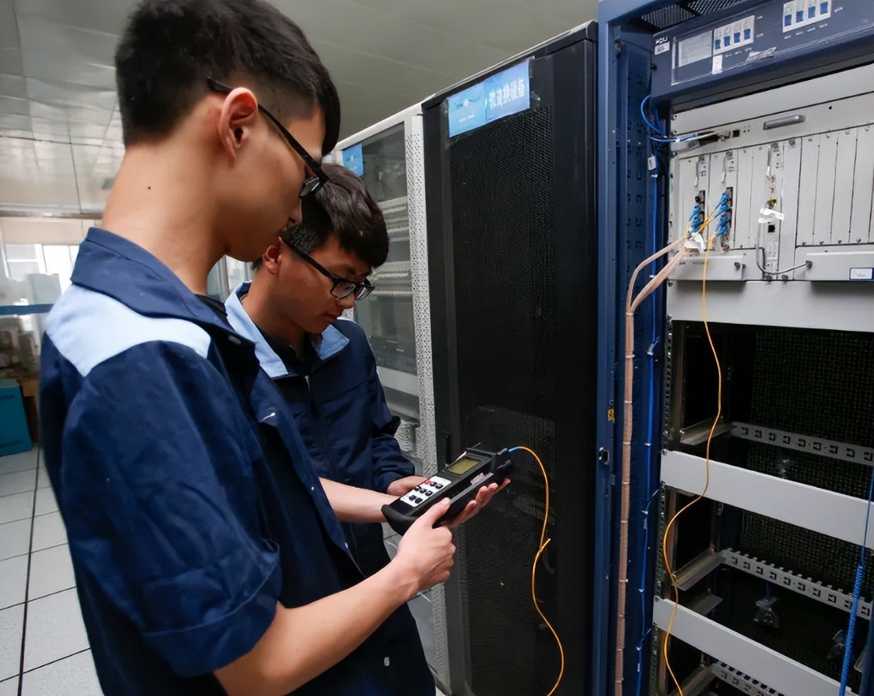 文理科10大“高薪”专业出炉,上榜专业不容小觑,吸金指数五颗星