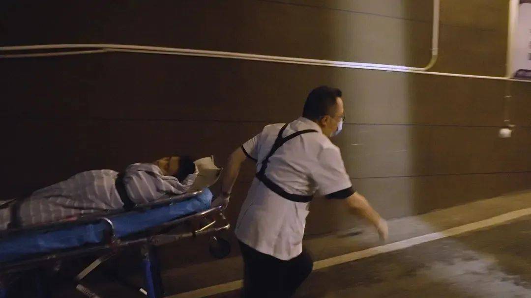 豆瓣9.8分悬疑大片国产,一部经典的烧脑悬疑神片震撼来袭