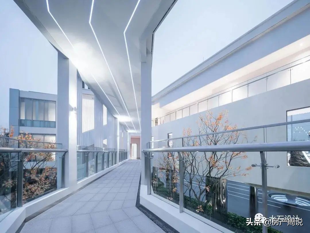 为什么有的小区一楼架空,为什么有些小区一楼是架空层