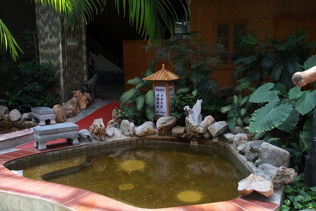 北京|两面环山，一面环水，孕育出这块天然的温泉宝地...