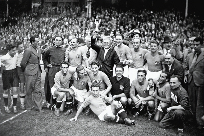 不夺冠枪毙,不赢球就枪毙