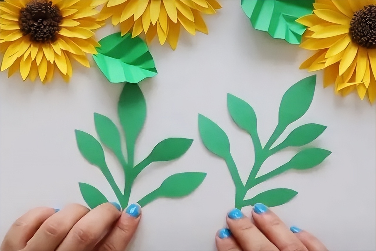 一款适合挂墙上的向日葵纸花