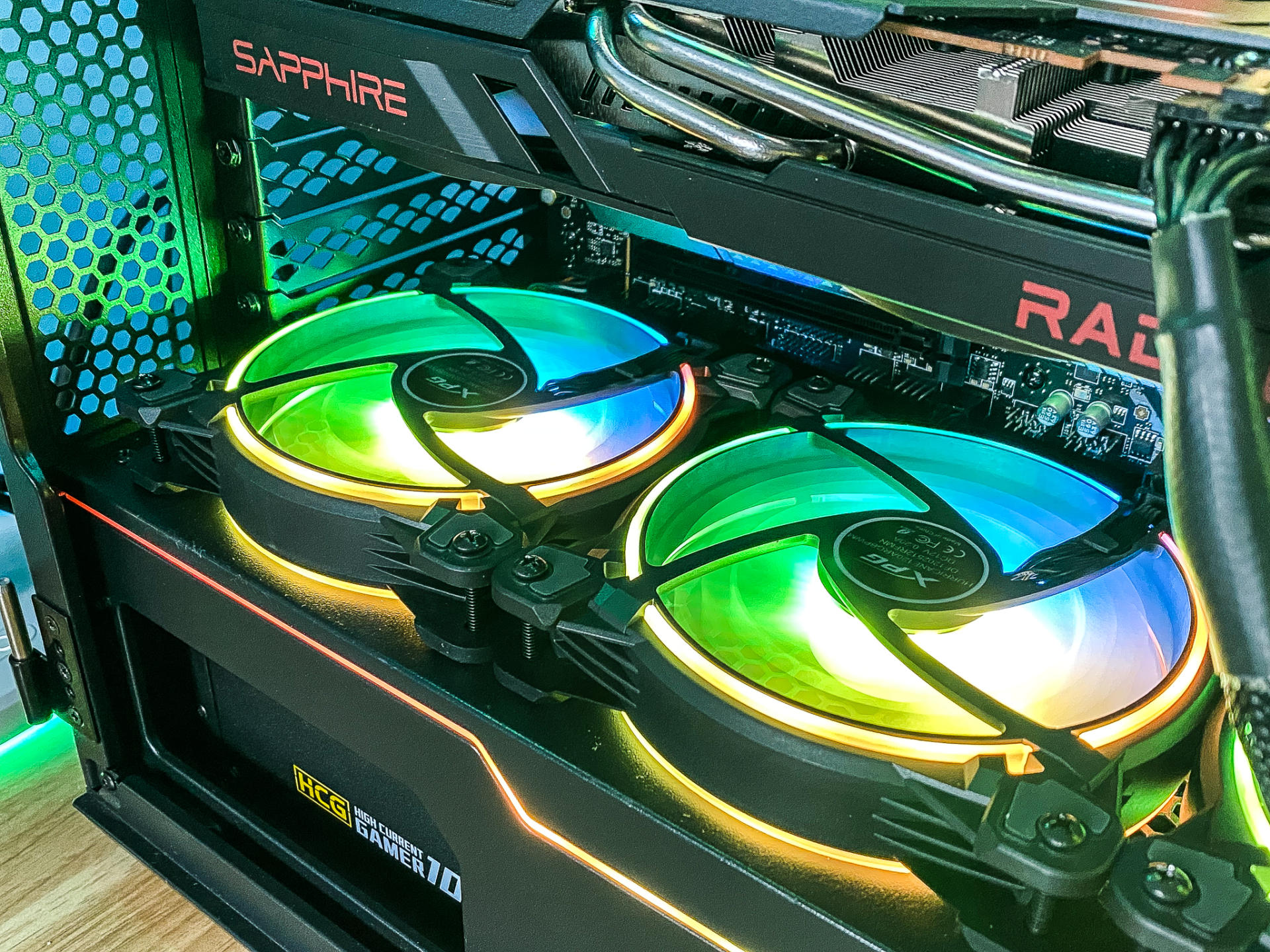 微星刀锋100r机箱装配,微星刀锋100r机箱详细介绍