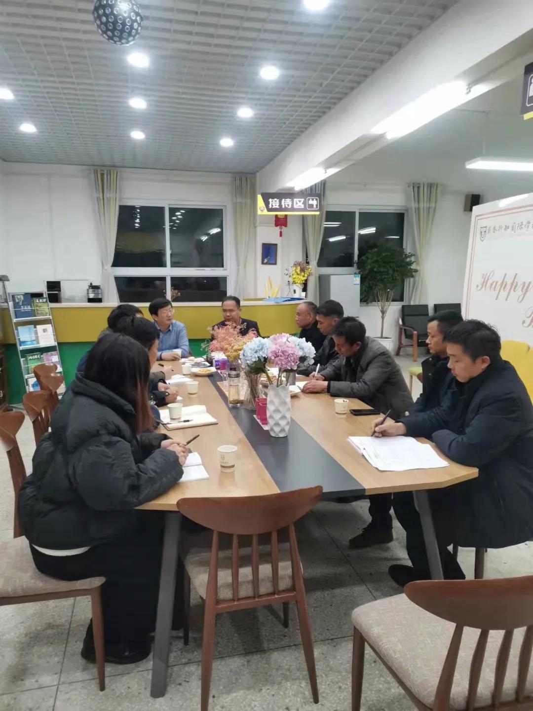 解渴！荆楚教育名家胡文生为蕲春行知国际学校作课改辅导报告