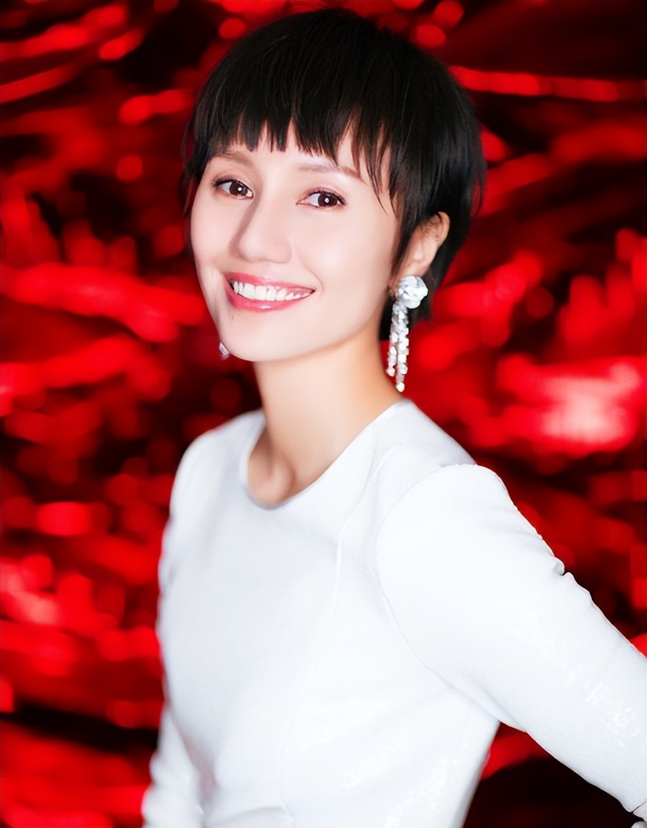 第14届百花奖获得者,第36届百花奖新人走红毯