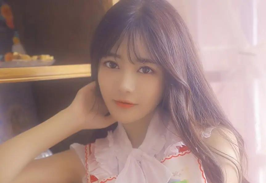 和女生聊天女生不回怎么幽默回复,和女生聊天聊不动如何重启话题