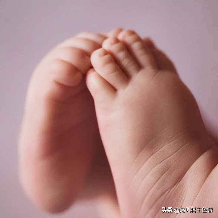 小孩脚趾痛什么原因引起的,孩子总是脚趾头疼是痛风吗