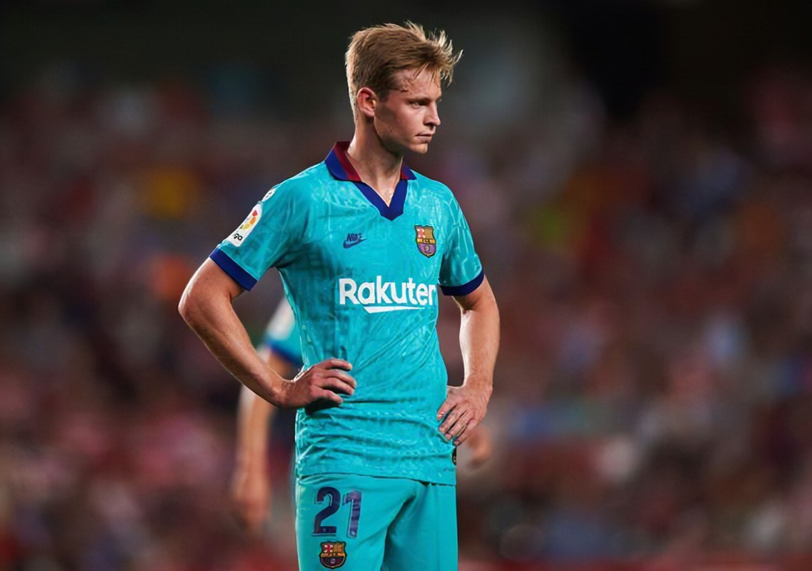 巴萨德容来老特拉福德,德容离开老特拉福德向球迷致敬