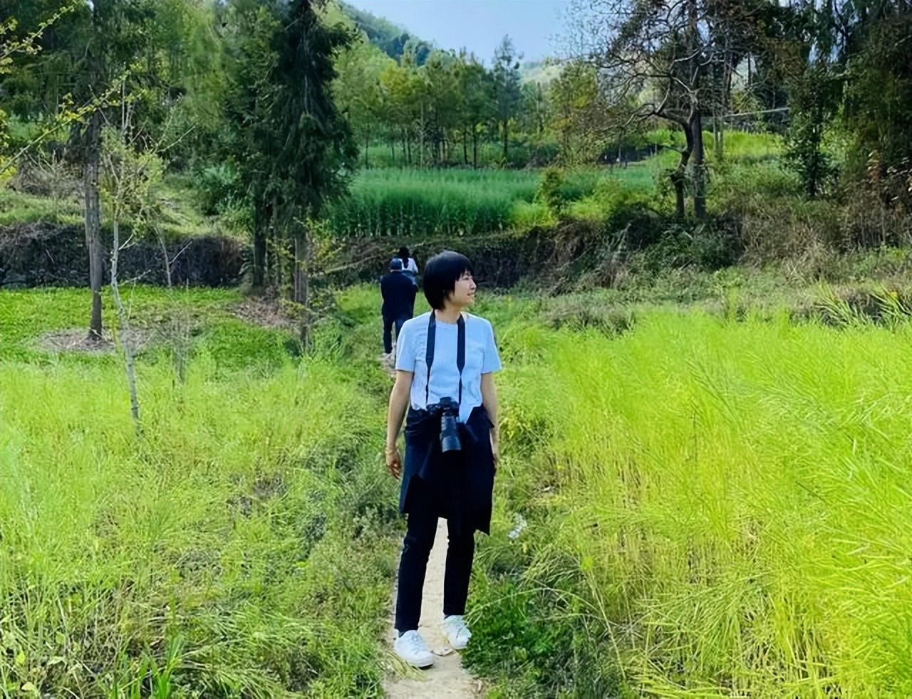 90后大学生回乡带村民致富,汶川80后女孩放弃工作回乡创业