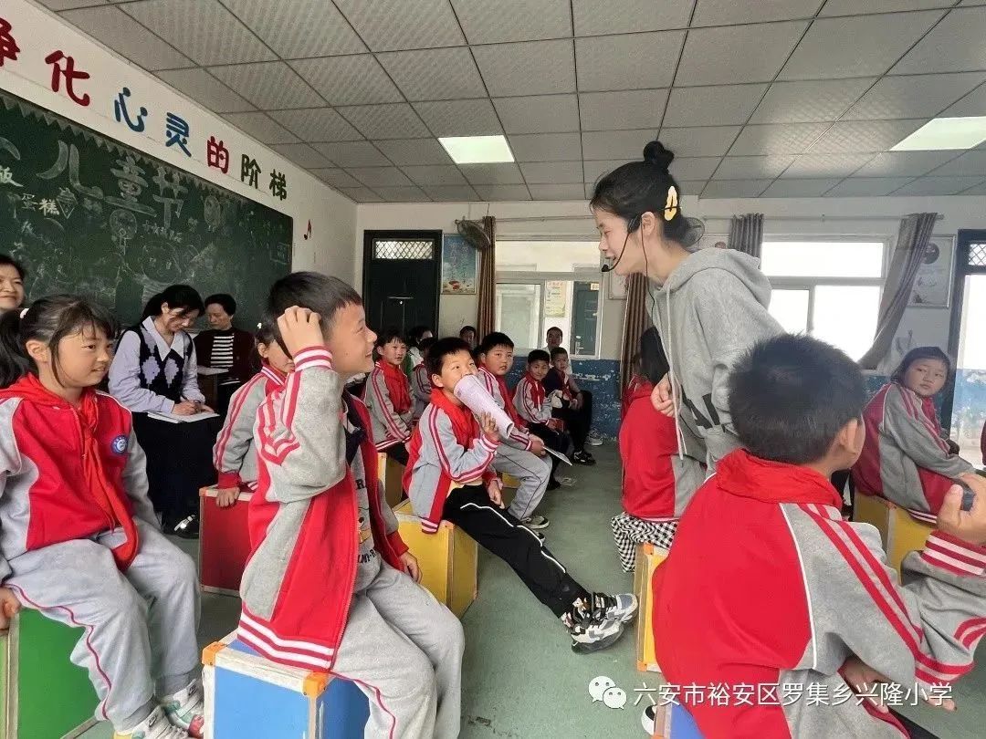 安阳市曙光学校开展名师送教活动,学校开展送教帮扶