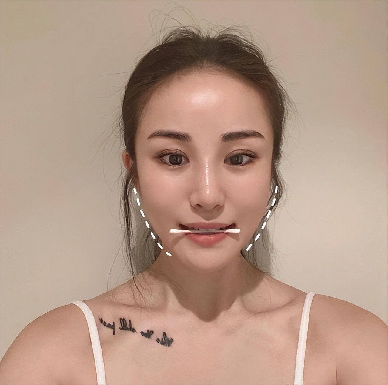 比香肠嘴更拉垮的是“月亮唇”，苦相刻薄心机感，快看你身边有无