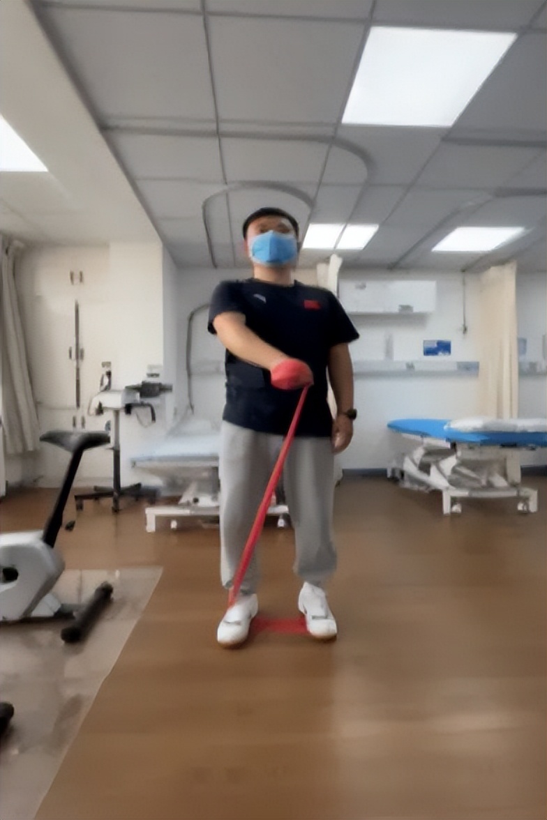 肩关节疼怎么缓解最快最有效,肩关节疼痛一招快速消除的穴位