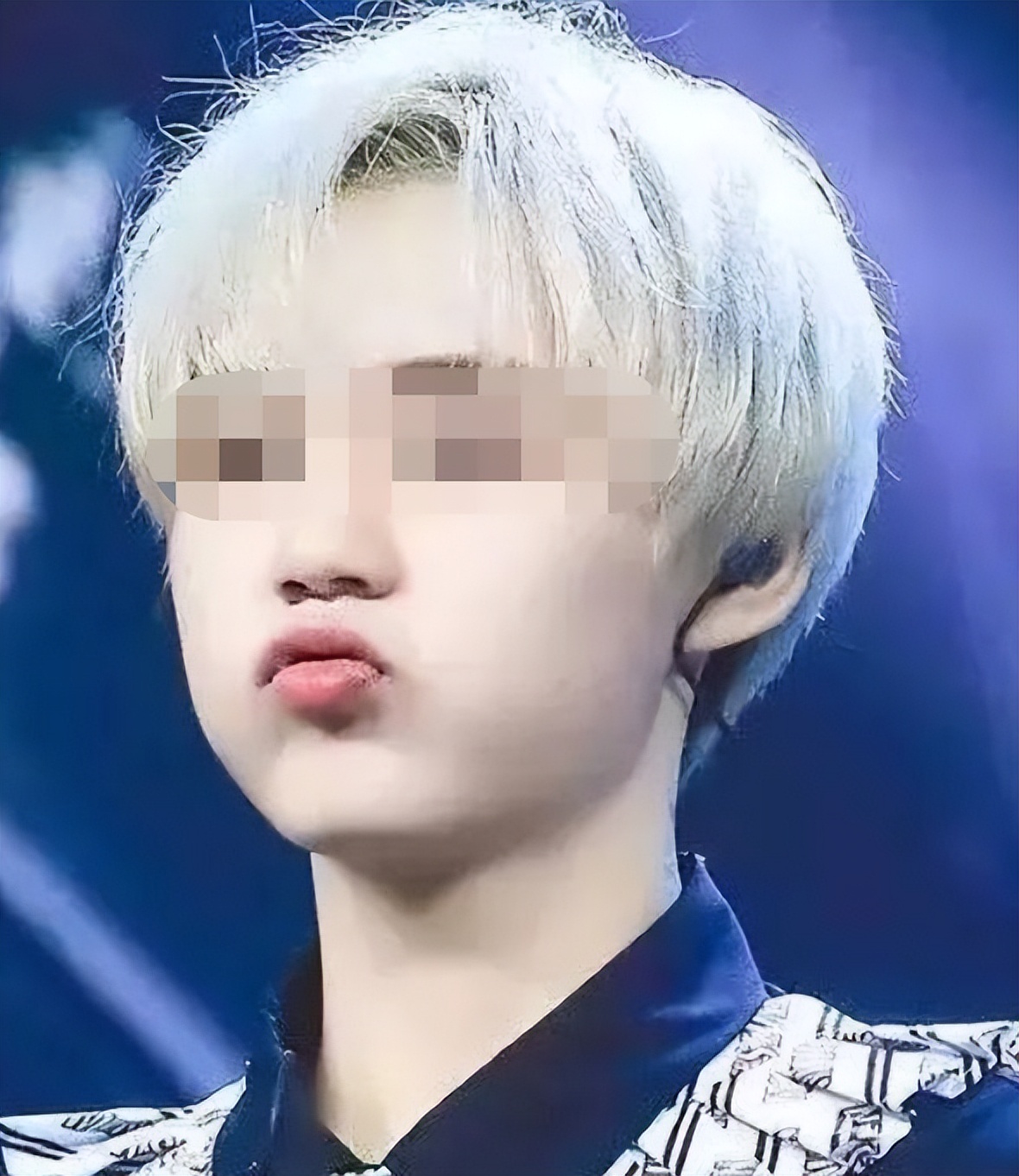 网店出售“韩版五星红旗”，韩国剽窃文化，连*旗国**都偷！